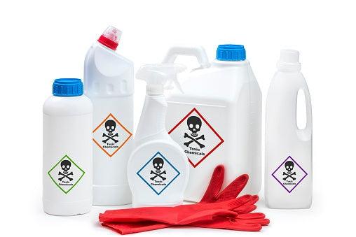 Everyday cleaning chemicals that should never make it past your front door (Ammonia, Triclosan, Phthalates, Chlorine, Bleach, Sodium Laureth Sulfate)
